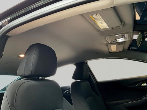 Used 2017 Chevrolet Malibu LT FWD image 26
