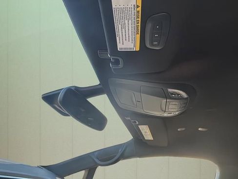 New 2026 Chrysler Pacifica Select FWD image 38