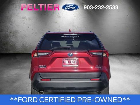 Used 2022 Toyota RAV4 XLE image 5