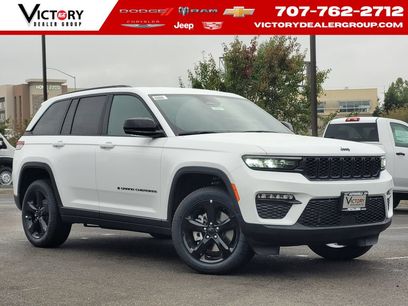 New 2025 Jeep Grand Cherokee Limited w/ Black Appearance Package