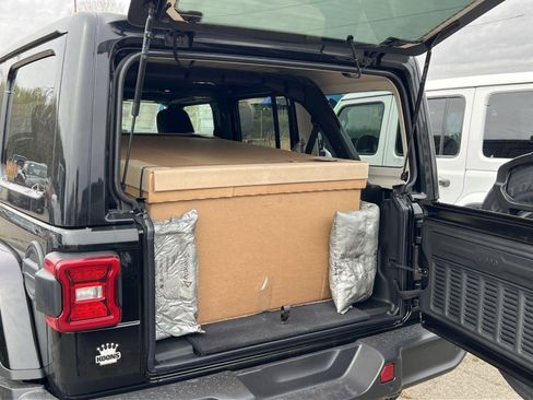 New 2025 Jeep Wrangler Sahara w/ Dual Top Group image 18