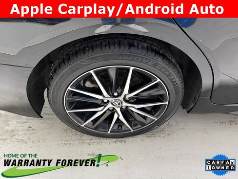 Used 2023 Toyota Camry SE image 11
