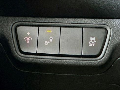 Used 2023 Kia Forte LXS w/ LXS Technology Package image 10