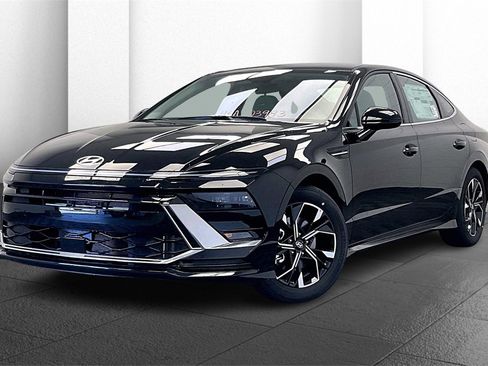 New 2025 Hyundai Sonata SEL image 2