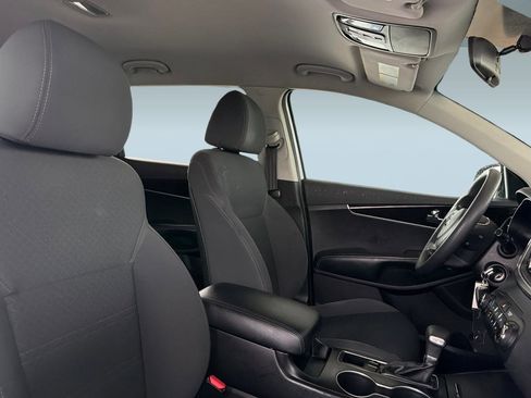 Used 2019 Kia Sorento L image 23
