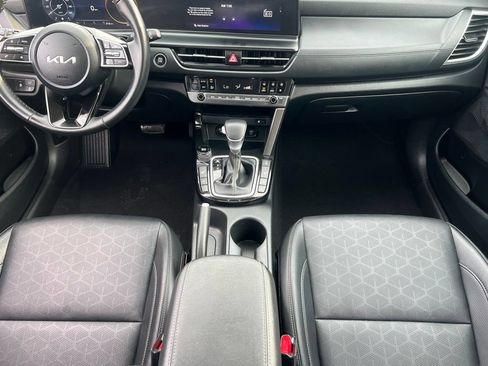 Certified 2025 Kia Seltos EX w/ EX Sunroof Package AWD/4WD image 21
