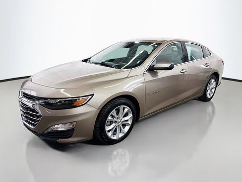 Used 2023 Chevrolet Malibu LT image 3