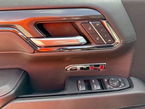 Used 2024 GMC Sierra 1500 AT4 w/ Technology Package image 15