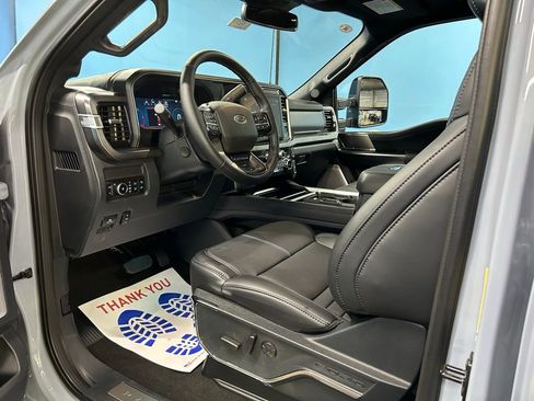 New 2026 Ford F250 Platinum AWD/4WD image 14