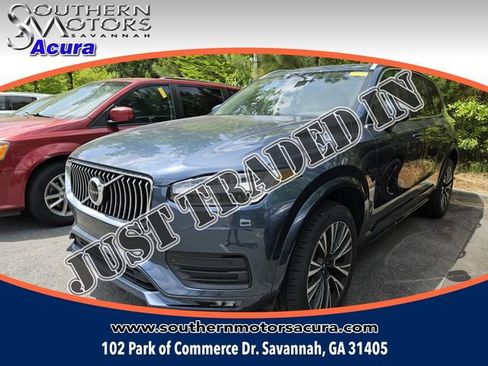 Used 2022 Volvo XC90 T5 Momentum w/ Climate Package image 1
