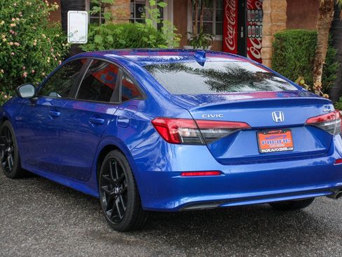 Used 2024 Honda Civic Sport image 6