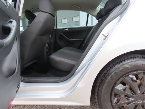 Used 2015 Volkswagen Jetta S FWD image 13