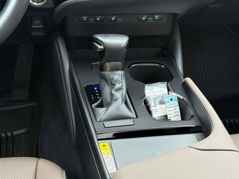 Used 2025 Lexus ES 350 Premium w/ Premium Package image 20