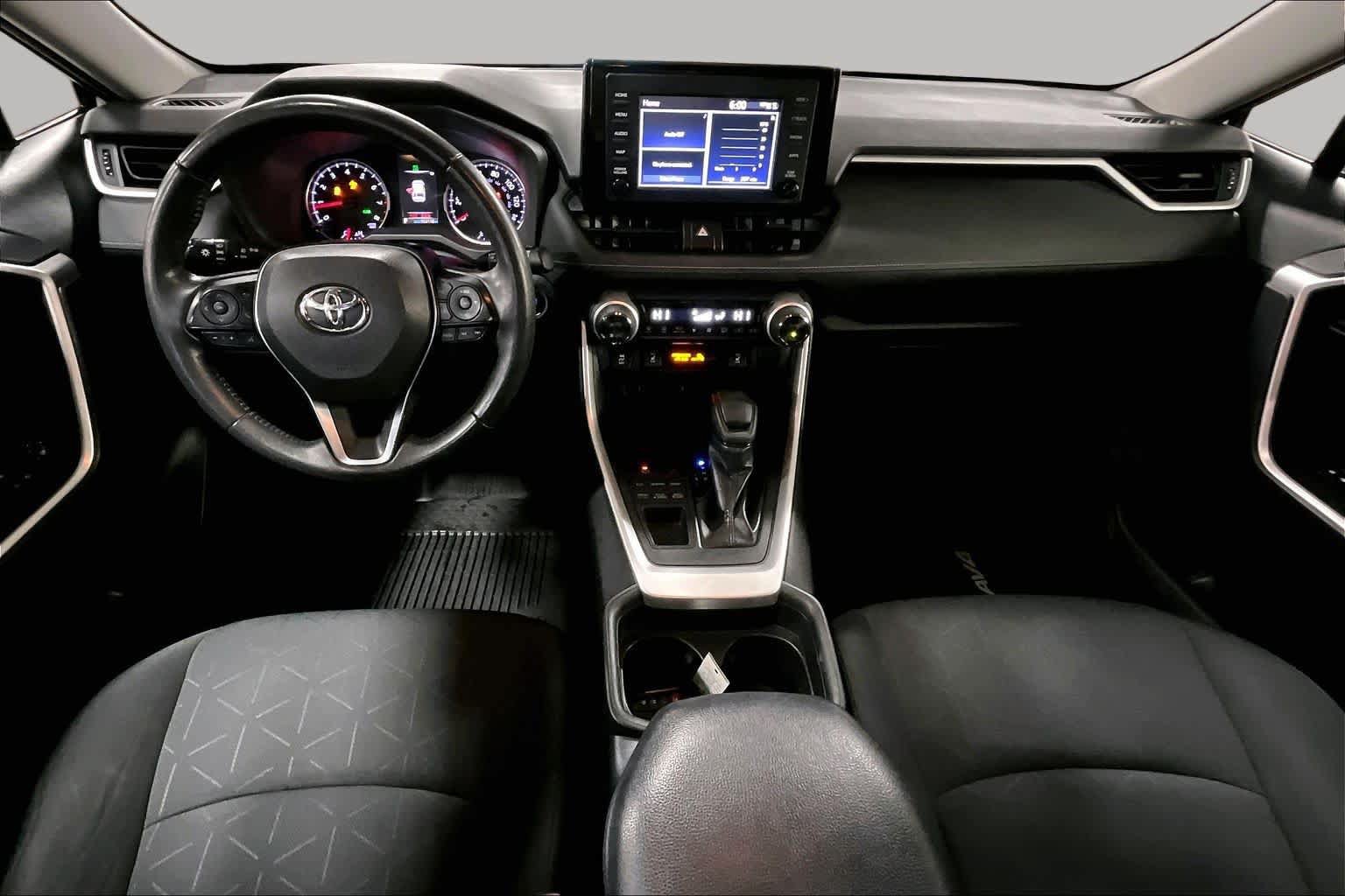 Used 2019 Toyota RAV4 XLE w/ Convenience Package AWD/4WD image 15