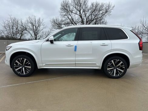 New 2026 Volvo XC90 B5 Core w/ Protection Package Premier image 4