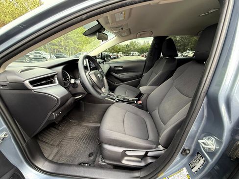 Used 2021 Toyota Corolla LE image 9