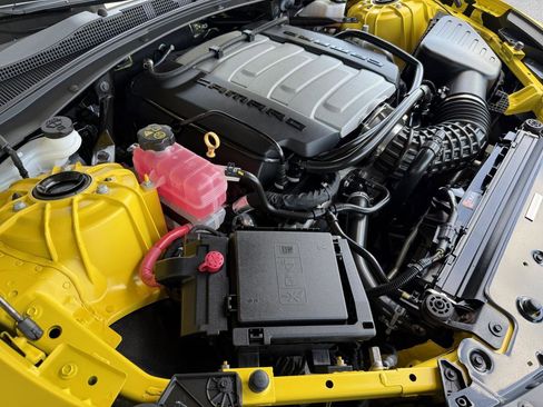 Used 2018 Chevrolet Camaro SS RWD image 42