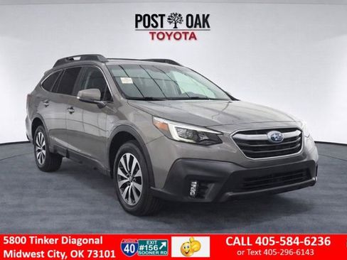Used 2022 Subaru Outback Premium image 1