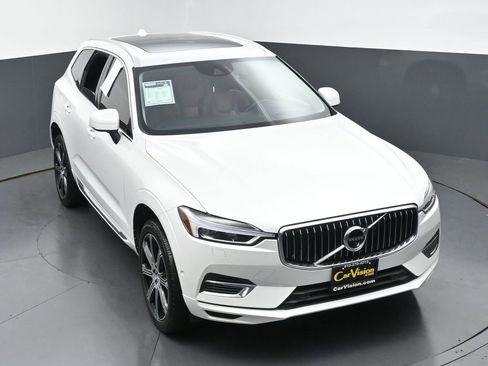 Used 2019 Volvo XC60 T8 Inscription w/ Advanced Package image 42