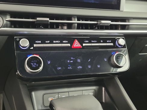 New 2025 Hyundai Santa Cruz SEL image 16