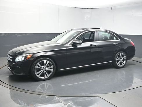 Used 2016 Mercedes-Benz C 300 Sedan image 4