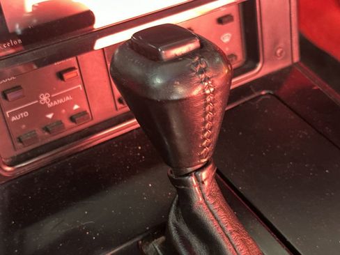 Used 1988 Chevrolet Corvette Coupe image 16