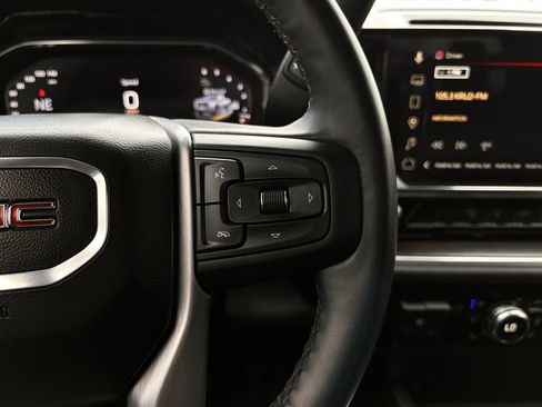 Used 2025 GMC Sierra 2500 SLT image 16