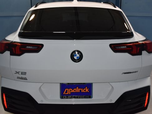 New 2025 BMW X2 xDrive28i w/ Technology Package image 22
