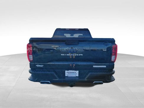 Used 2023 GMC Sierra 1500 Elevation w/ X31 Off-Road Package AWD/4WD image 4