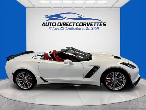 Used 2016 Chevrolet Corvette Z06 w/ 3LZ Preferred Equipment Group RWD image 8