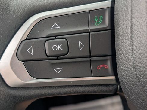 Certified 2023 Jeep Compass Latitude AWD/4WD image 16