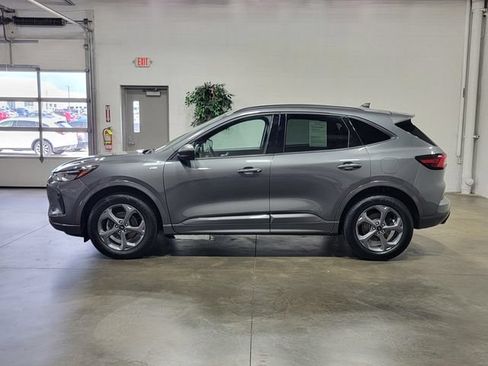 Used 2023 Ford Escape ST-Line AWD/4WD image 8