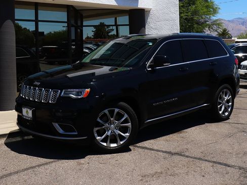 Used 2019 Jeep Grand Cherokee Summit w/ Platinum Series Group AWD/4WD image 2