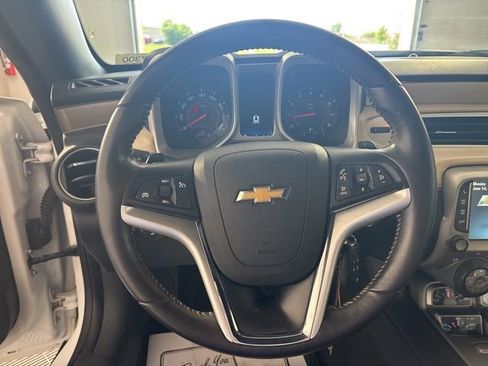 Used 2015 Chevrolet Camaro LT RWD image 4