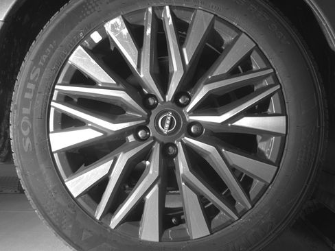 Used 2025 Nissan Altima 2.5 SV image 15