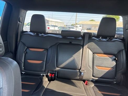 Used 2023 GMC Sierra 2500 AT4 AWD/4WD image 24