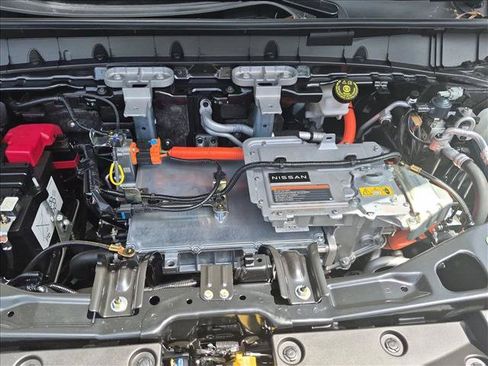 New 2026 Nissan Leaf SV+ w/ Floor Mat Package (SV+) FWD image 15