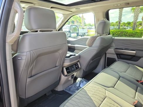 New 2026 Ford F250 Platinum w/ Platinum Plus Package AWD/4WD image 12