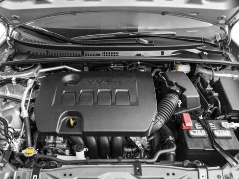 Used 2017 Toyota Corolla SE w/ SE Premium Package FWD image 8