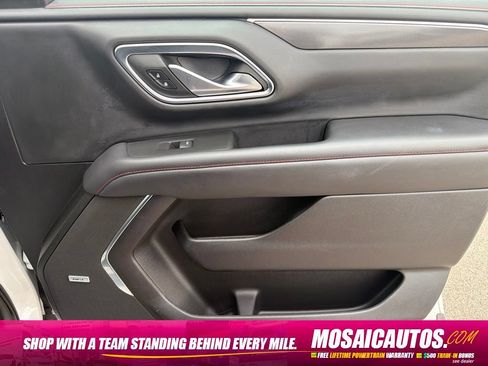 Used 2022 Chevrolet Suburban RST w/ Luxury Package AWD/4WD image 9