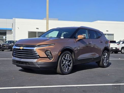 Certified 2023 Chevrolet Blazer Premier w/ Driver Confidence II Package image 2