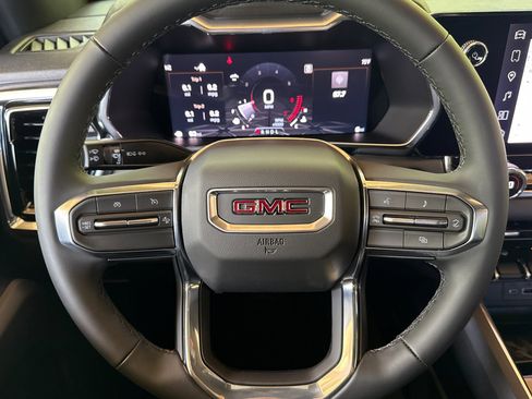 New 2026 GMC Canyon Elevation w/ Convenience Package RWD image 24