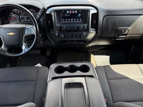 Used 2018 Chevrolet Silverado 1500 LT AWD/4WD image 12