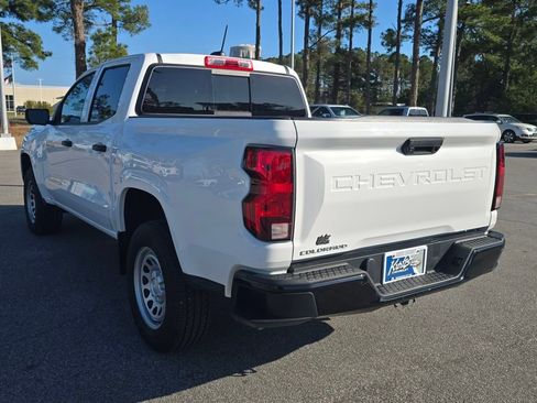 Used 2024 Chevrolet Colorado W/T w/ WT Convenience Package II image 3