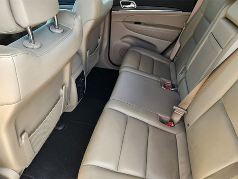 Used 2021 Jeep Grand Cherokee Limited w/ Premium Lighting Group image 30