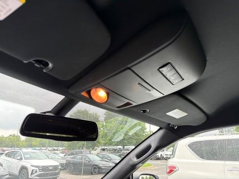 Used 2020 Dodge Grand Caravan SXT FWD image 18