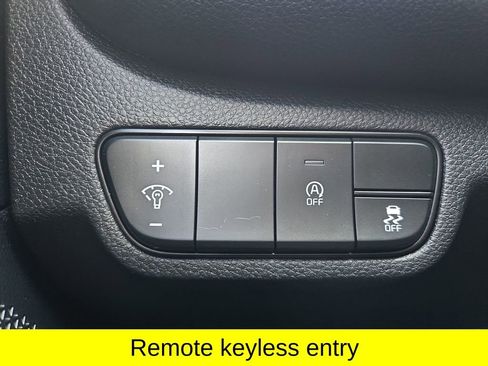 Used 2024 Kia Seltos S FWD image 18