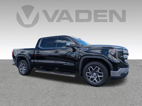 Used 2022 GMC Sierra 1500 SLE AWD/4WD image 3