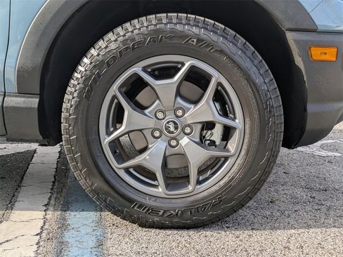 Used 2022 Ford Bronco Sport Badlands image 11