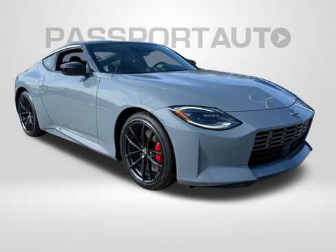 Certified 2024 Nissan Z Performance w/ Floor Mat Package image 2
